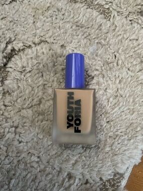 Youth Foria Liquid Foundation in Warm Beige